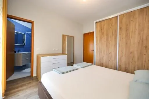 Lori's House * Vlorë