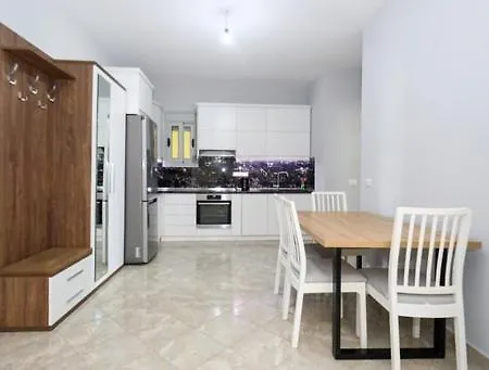 Apartament Lori's House *