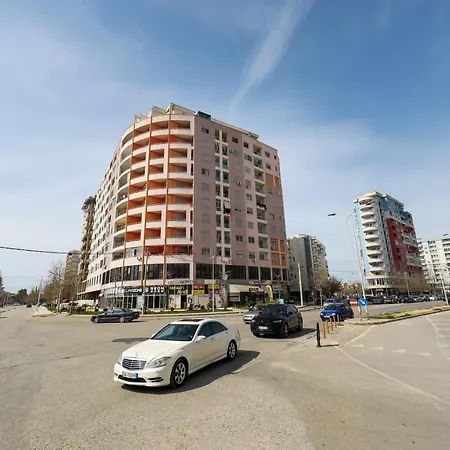 Lori's House * Vlora
