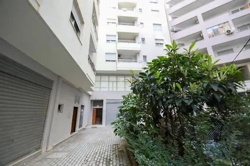 Lori's House Apartment *